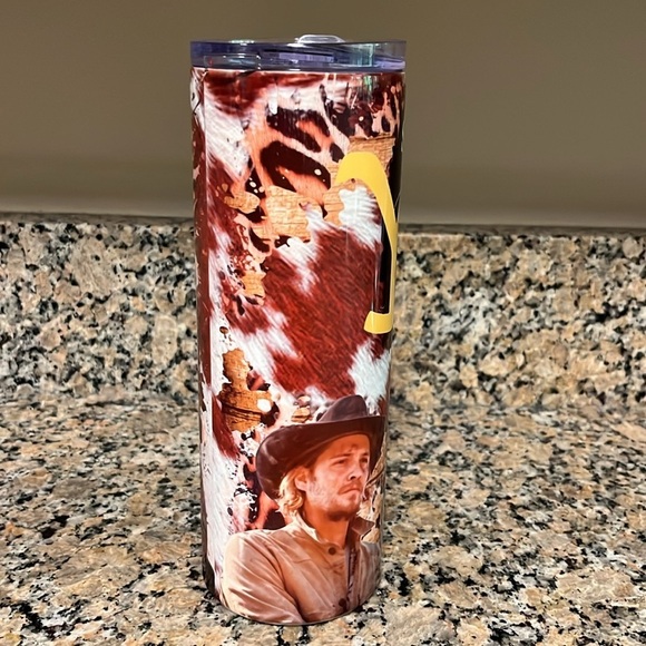 SET OF 3️⃣ YELLOWSTONE Tumblers with Lids - Picture 11 of 15
